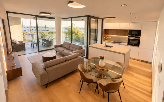 Apartment on the Finikoudes Promenade, photo 1