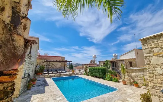 Hermes Pool Apartment in Skarinou, photo 1