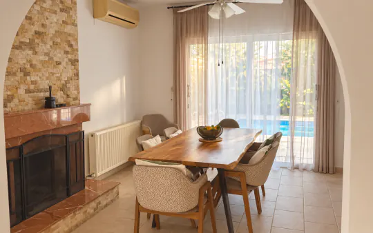 Detached villa with pool in Chloraka, photo 3