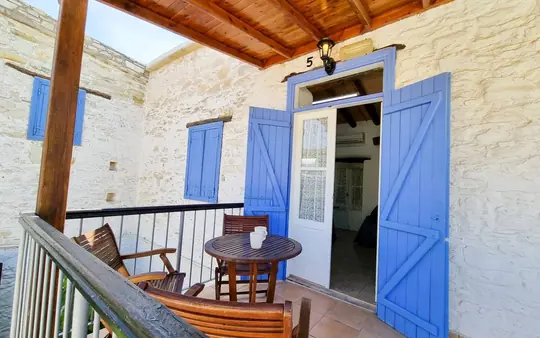 Poseidon Poolview Apartment in Skarinou, photo 3