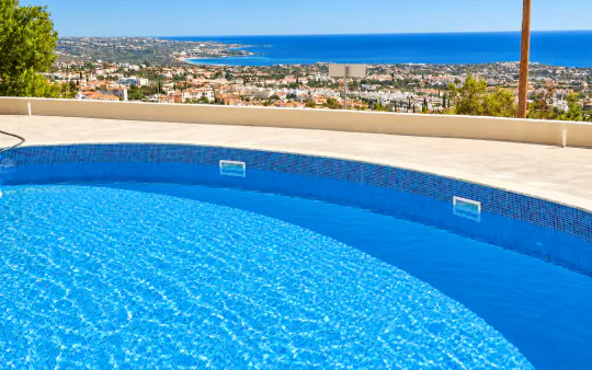 Modern apartment with sea view in Peyia, photo 1