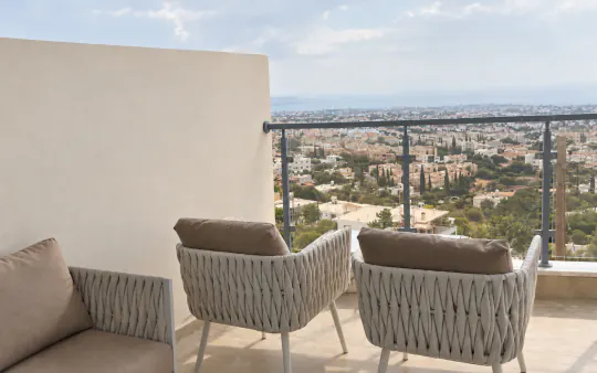 Modern apartment with sea view in Peyia, photo 6