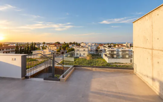 Penthouse with roof garden in Livadia, photo 4