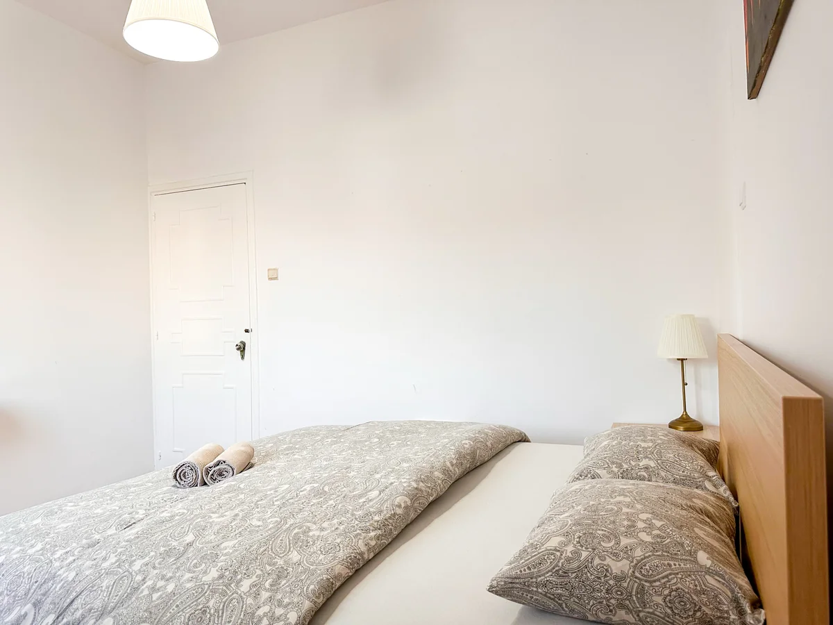 Illustrative example of a bedroom for Aladdin Studio 15.