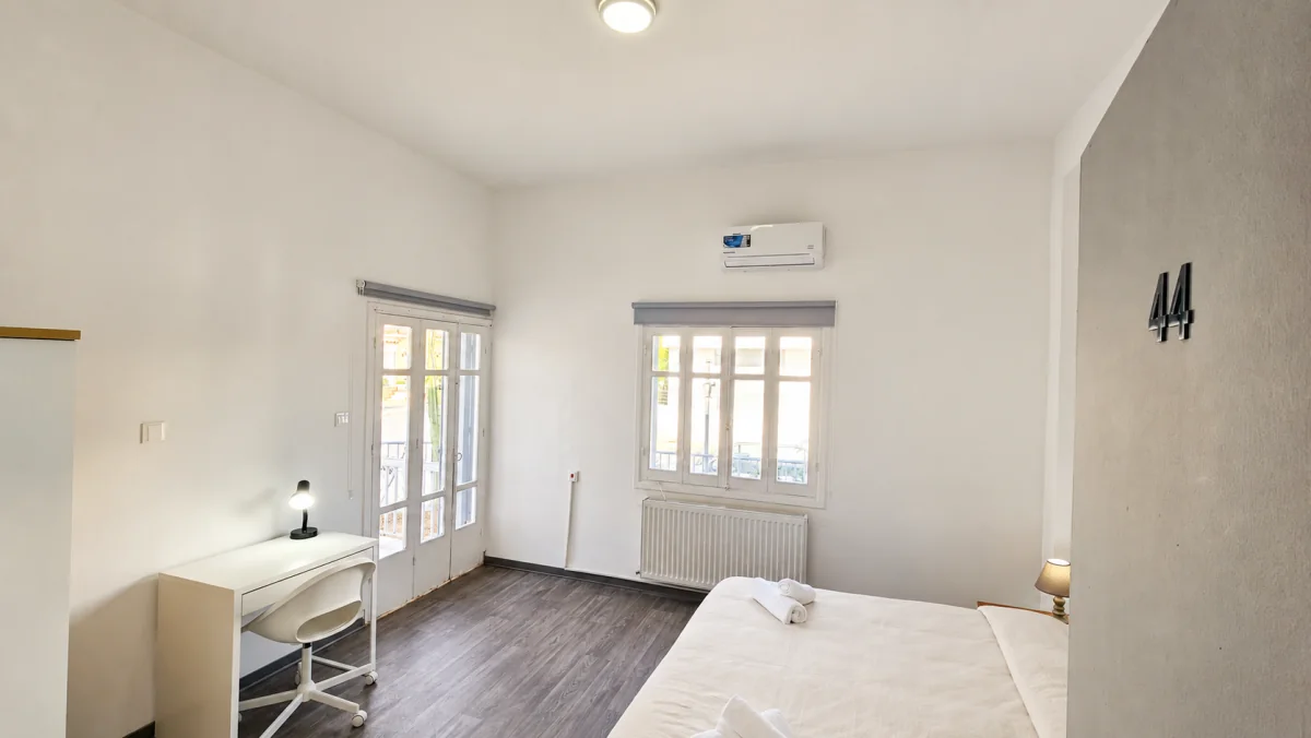Studio 44: bed view