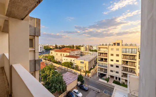 City centre apartment near Finikoudes, photo 6